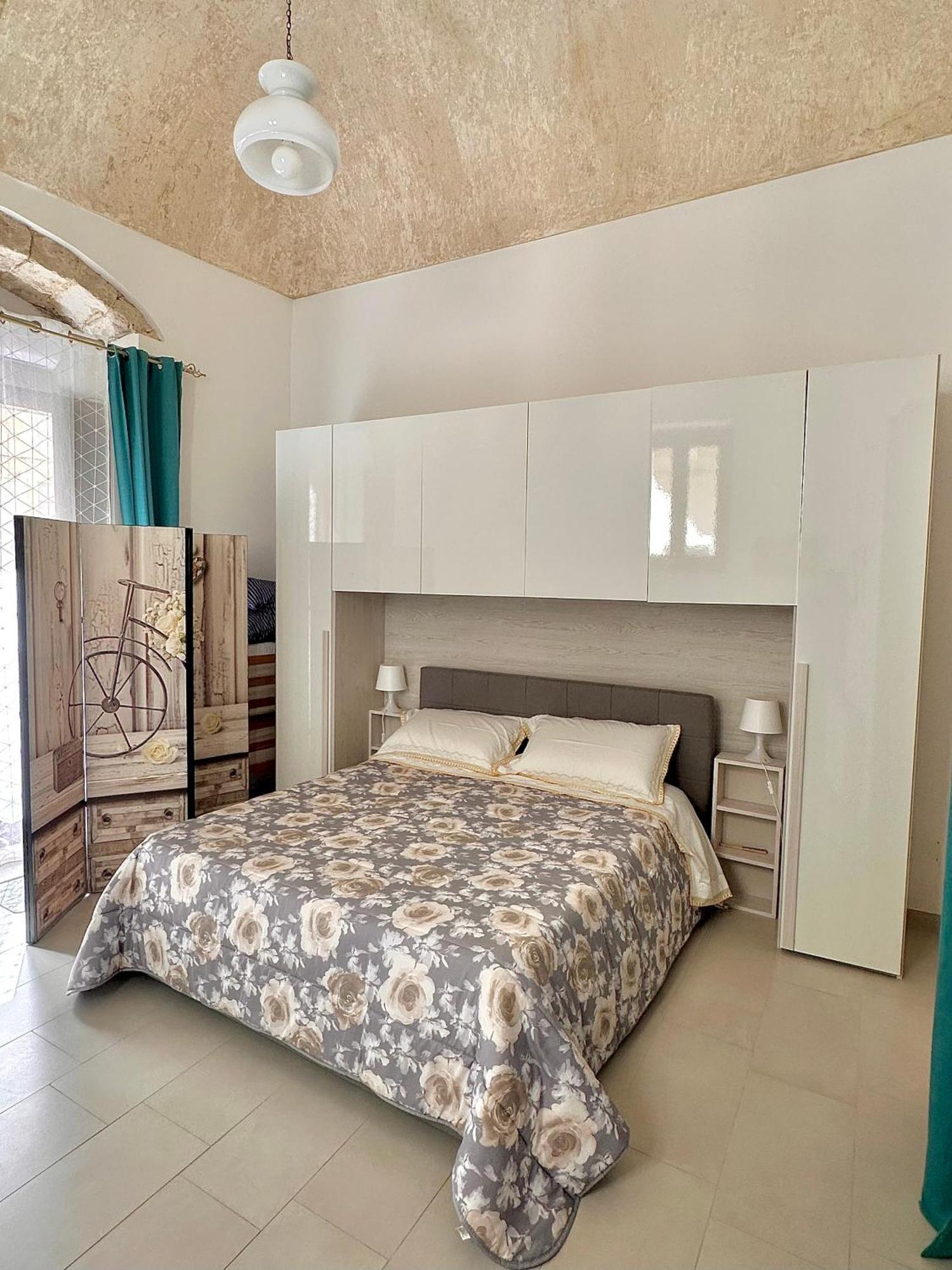 Al Barocco Apartment Sortino Bagian luar foto